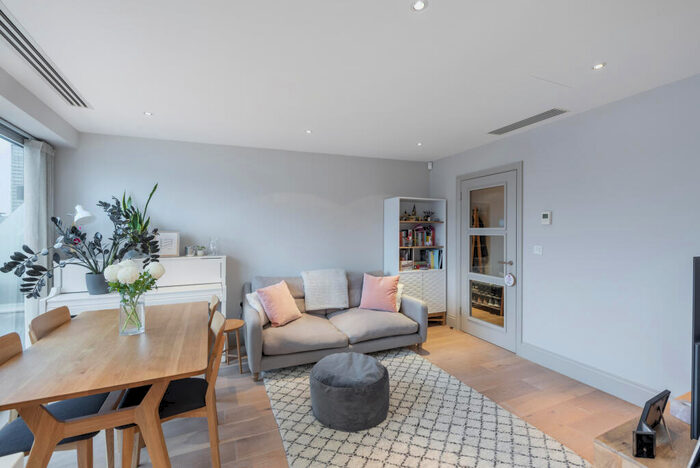 1 Bedroom Penthouse To Rent In Worship Street, EC2A