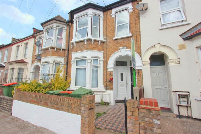 2 Bedroom Flat To Rent In Stafford Road, London, E7