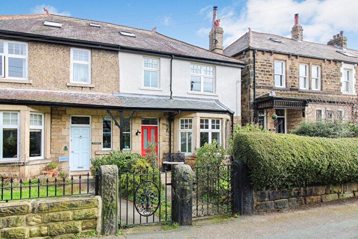 4 Bedroom Semi Detached House For Sale In Victoria Avenue, Knaresborough, North Yorkshire, HG5
