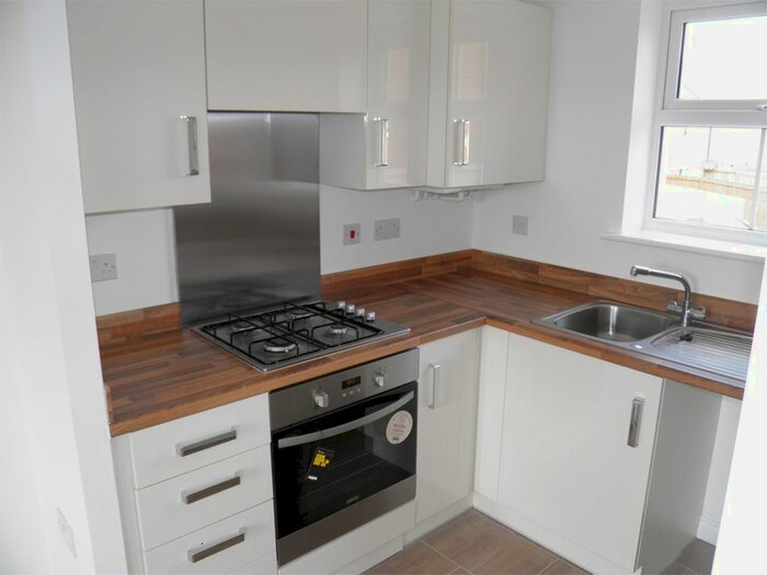 2 Bedroom Flat To Rent In Chepstow Drive, Bourne, PE10