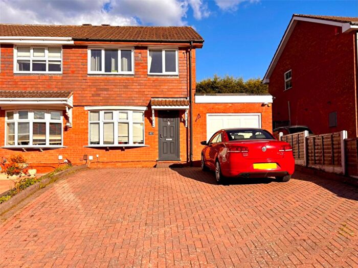 3 Bedroom Semi-Detached House For Sale In Marsh End, Birmingham, West Midlands, B38