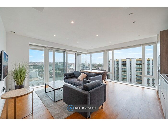 2 Bedroom Flat To Rent In Norton House, London, SE18