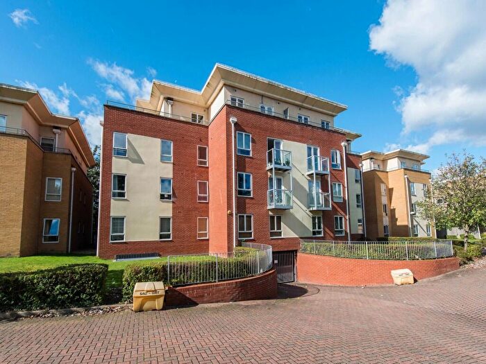 2 Bedroom Apartment For Sale In Woodcote Road, Wallington, SM6