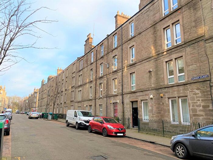 2 Bedroom Flat To Rent In Park Avenue, Dundee, DD4