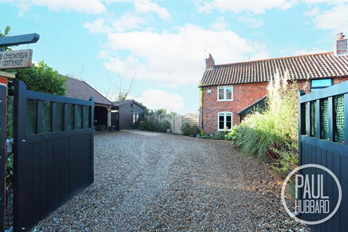 2 Bedroom Cottage For Sale In Chenerys Cottage, Chenerys Loke, Weston, NR34