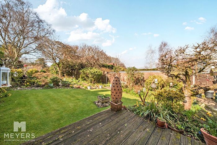 3 Bedroom Detached House For Sale In Award Road, Wimborne, BH21