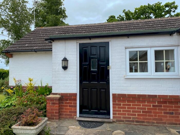 1 Bedroom Semi-Detached House To Rent In Forest Green Road, Holyport, SL6