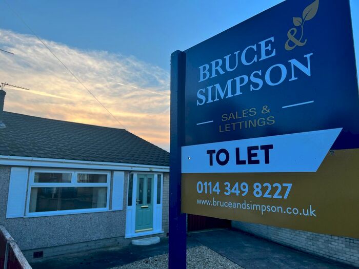 2 Bedroom Bungalow To Rent In The Oval, North Anston, Sheffield, S25