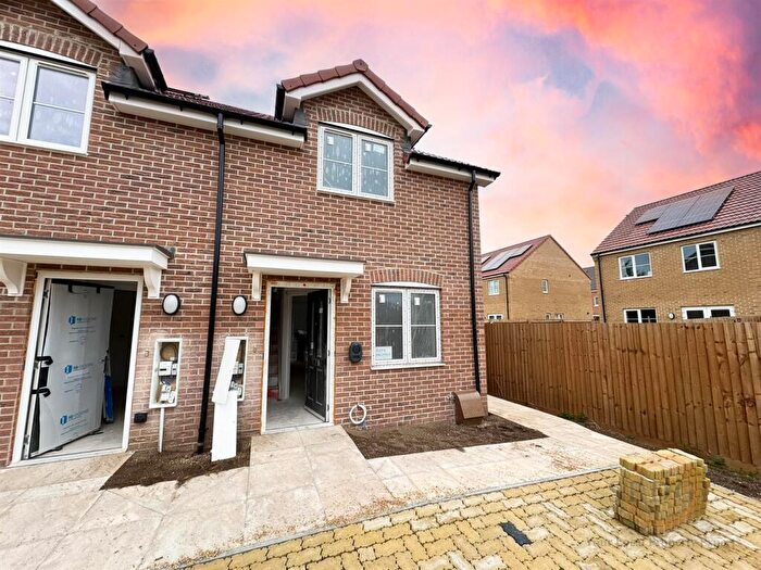 2 Bedroom Semi-Detached House To Rent In Millfield, Spalding Common, Spalding, PE11