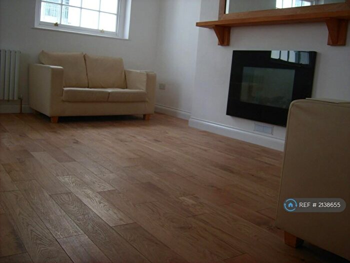 1 Bedroom Flat To Rent In Mornington Crescent, Camden, NW1