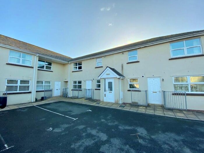 1 Bedroom Flat To Rent In Albion Court, Castor Road, Brixham, TQ5