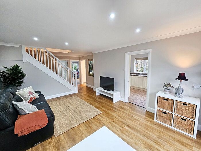 7 Bedroom Detached House For Sale In Tower Ride, Uckfield, TN22