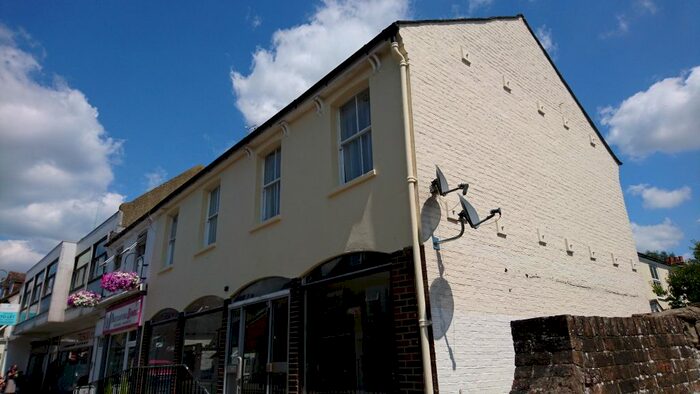 2 Bedroom Flat To Rent In 47 High Street, Edenbridge TN8