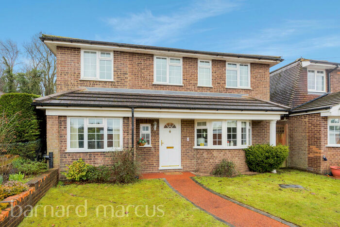 5 Bedroom House To Rent In Spencer Close, Epsom, KT18