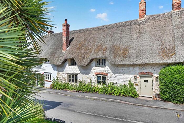 3 Bedroom Cottage For Sale In Craven Cottage, Ashbury, Oxfordshire, SN6