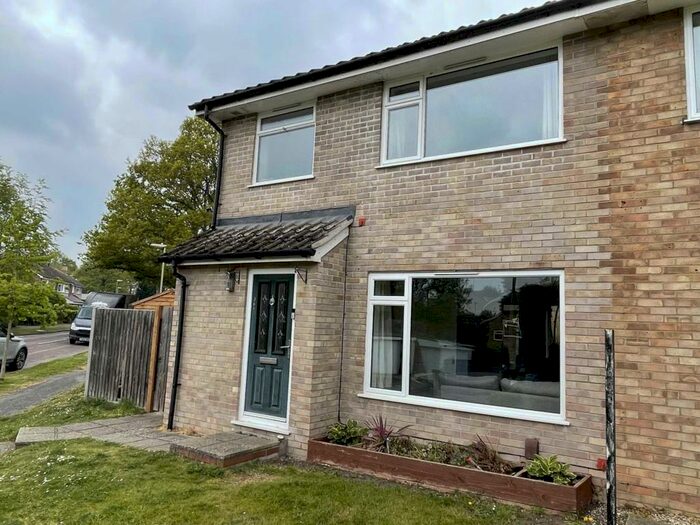 3 Bedroom End Of Terrace House To Rent In Portland Drive, Fleet, GU52