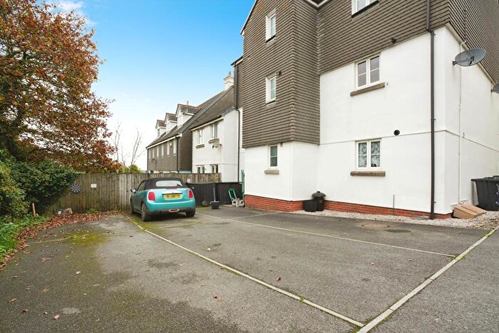 2 Bedroom Flat For Sale In Tryelyn, Bodmin, Cornwall, PL31