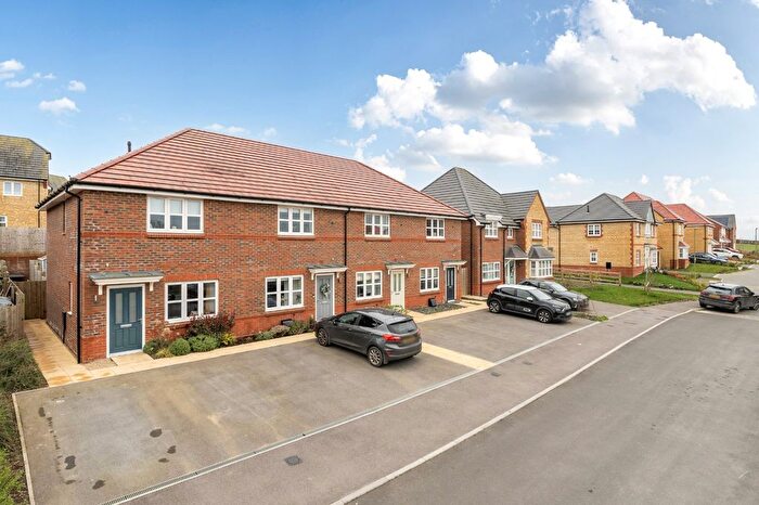 2 Bedroom End Terrace House For Sale In Yates Meadow, Faringdon, Oxfordshire, SN7