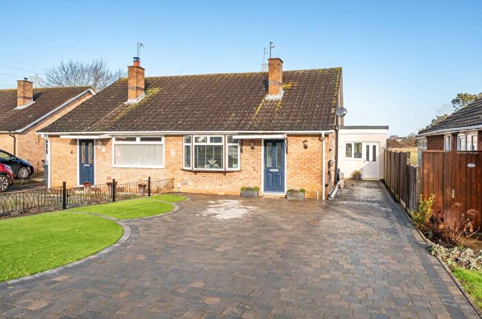 2 Bedroom Bungalow For Sale In Canons Close, Wootton, Bedford, MK43
