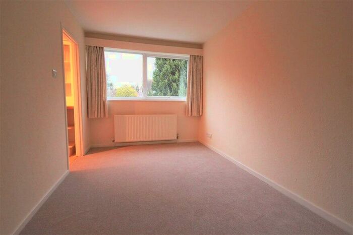 4 Bedroom House To Rent In Old Rectory Close, Harpenden, AL5