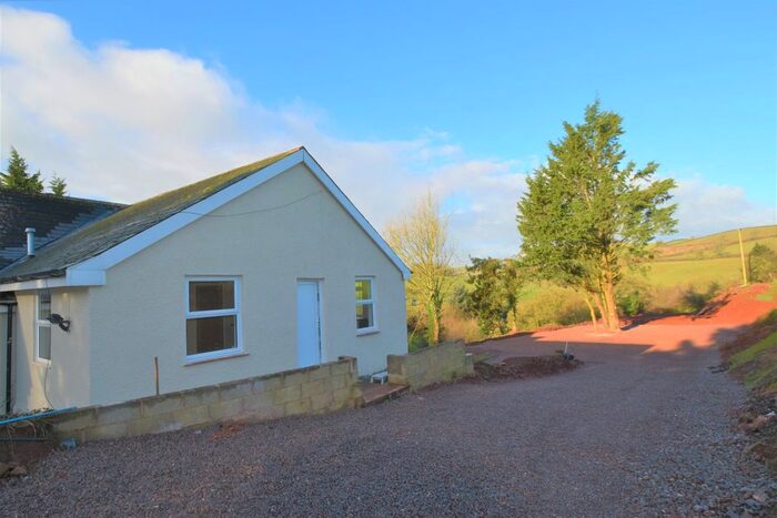 3 Bedroom Flat To Rent In Broadley, Bickleigh, Tiverton, Devon, EX16