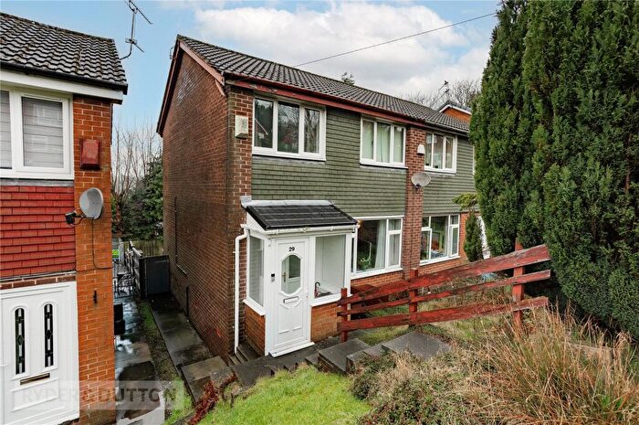 3 Bedroom Semi-Detached House For Sale In Dovecote Lane, Springhead, Saddleworth, OL4
