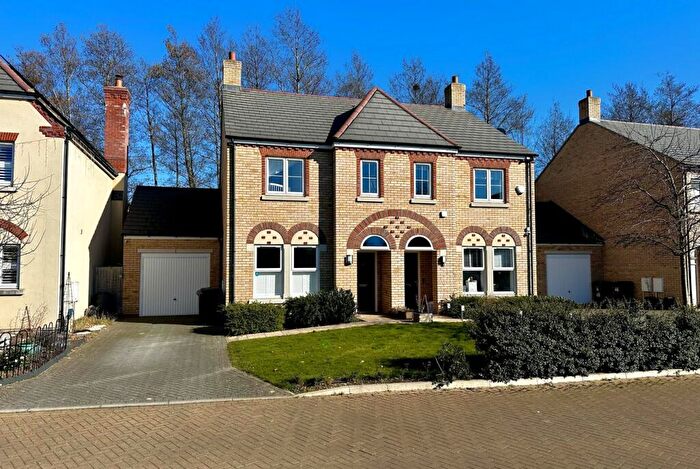 3 Bedroom Semi-Detached House For Sale In Beatrice Place, Fairfield, Hitchin, SG5