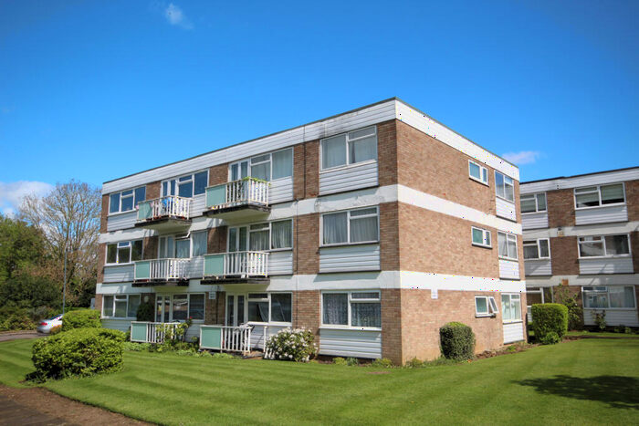 3 Bedroom Flat To Rent In Talisman Way, Wembley, Middlesex, HA9