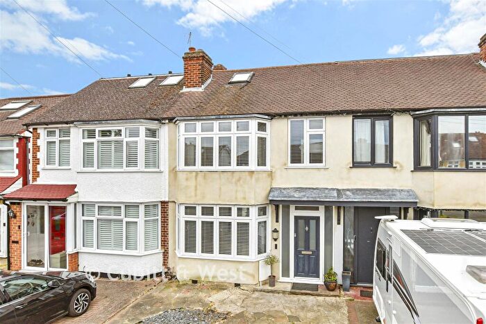 3 Bedroom Terraced House For Sale In Brocks Drive, Sutton, Surrey, SM3