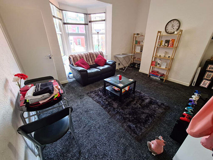 1 Bedroom House To Rent In Midland Road, Leeds, LS6