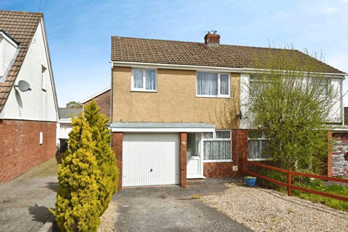 3 Bedroom Semi Detached House For Sale In Teglan Park, Ammanford, Carmarthenshire, SA18