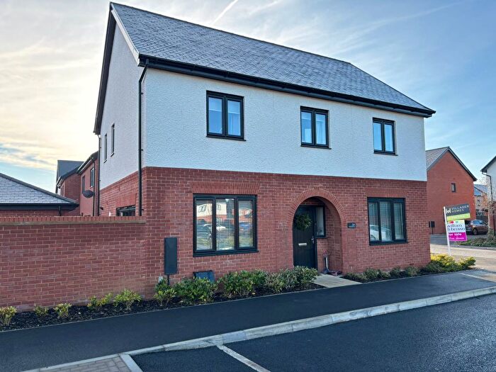 4 Bedroom Detached House For Sale In Greenfield Way, Hampton Water, Peterborough, PE7