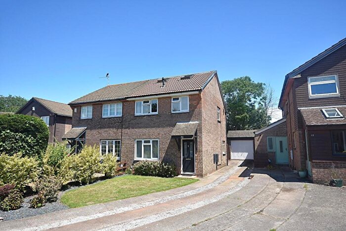 4 Bedroom Semi-Detached House For Sale In Conybeare Road, Sully, CF64