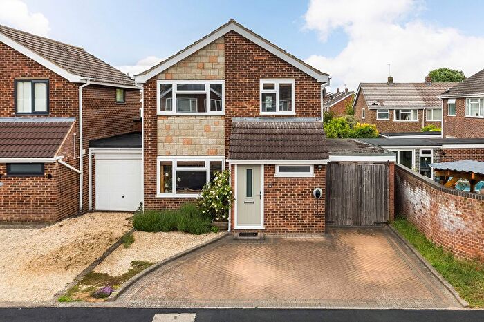 3 Bedroom Detached House For Sale In Kennet Road, Abingdon, OX14