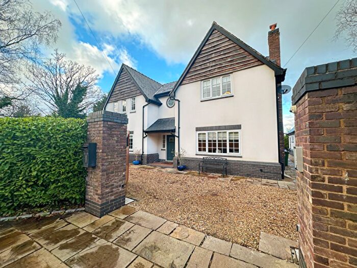 4 Bedroom Detached House For Sale In Hale Road, Hale Village, Liverpool, L24