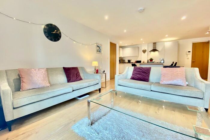 2 Bedroom Apartment To Rent In Leylands House, Mabgate, LS9