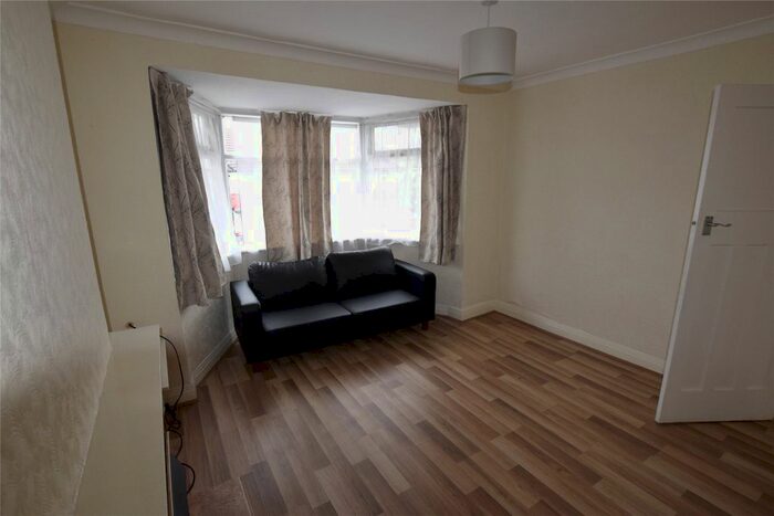 1 Bedroom Maisonette To Rent In Everton Drive, Stanmore, HA7