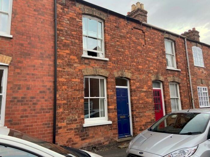 2 Bedroom Terraced House To Rent In Ashley Road, Louth, LN11