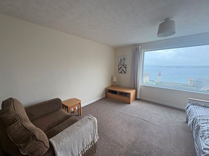 1 Bedroom Flat To Rent In St. Lukes Road South, Torquay, TQ2