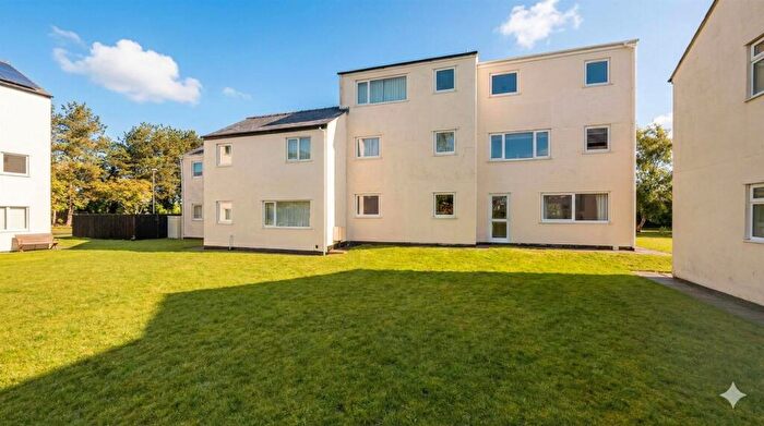 3 Bedroom Apartment For Sale In Glan Gors, Harlech, LL46