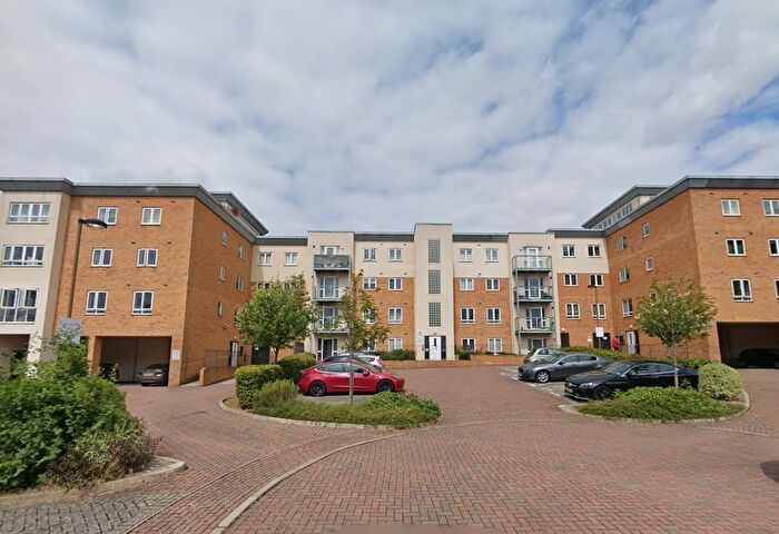 2 Bedroom Flat To Rent In Todd Close, Borehamwood, WD6