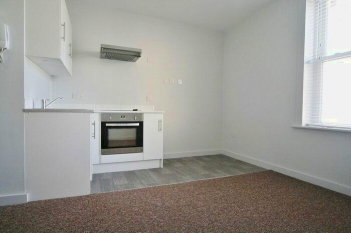 1 Bedroom Flat To Rent In Bennington Street, Cheltenham, GL50