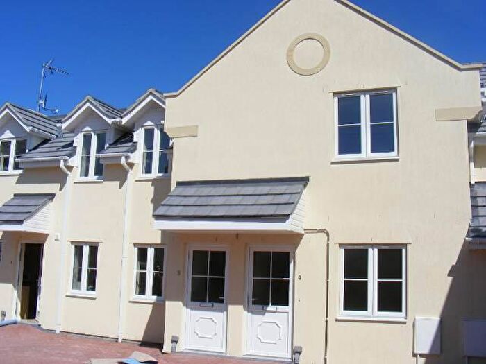 2 Bedroom Flat To Rent In The Courtyard, Quantock Road, Weston-super-Mare, BS23