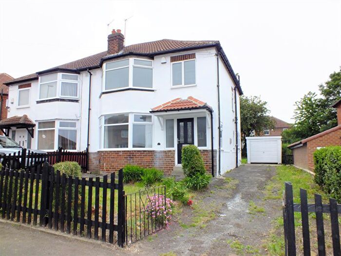3 Bedroom Semi-Detached House To Rent In Moor Allerton Avenue, Moortown, Leeds, LS17