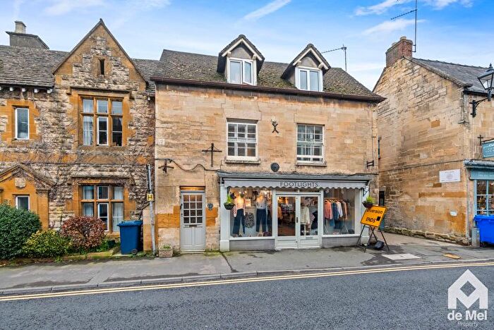 2 Bedroom Flat For Sale In North Street, Winchcombe, GL54