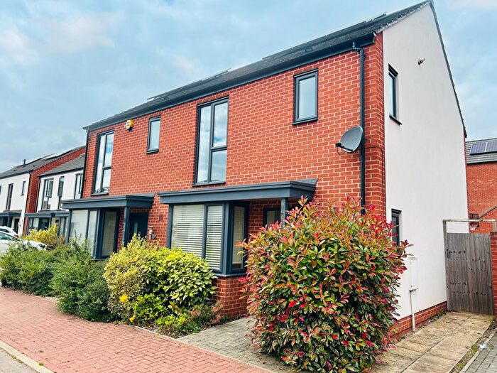 2 Bedroom Semi-Detached House To Rent In Dumfries Drive, Derby, DE22