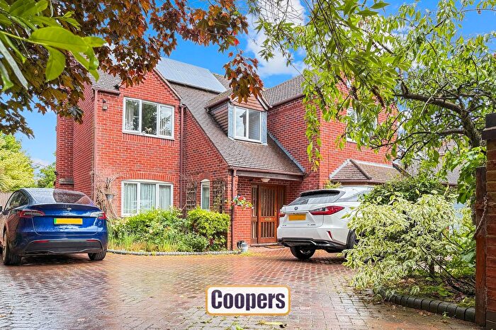 4 Bedroom Detached House For Sale In Thompsons Road, Keresley End, CV7