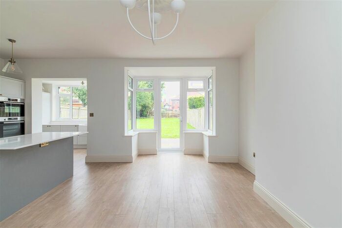 5 Bedroom Semi-Detached House For Sale In Rokeby Drive, Kenton, Newcastle Upon Tyne, NE3