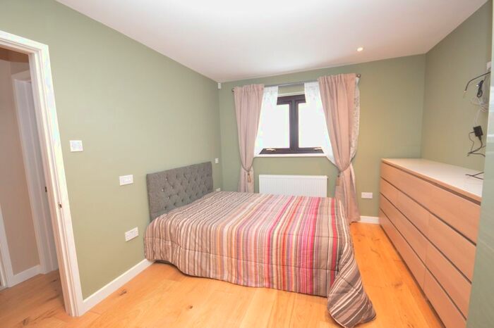 2 Bedroom Bungalow To Rent In Woodley Gardens, Lymington, SO41