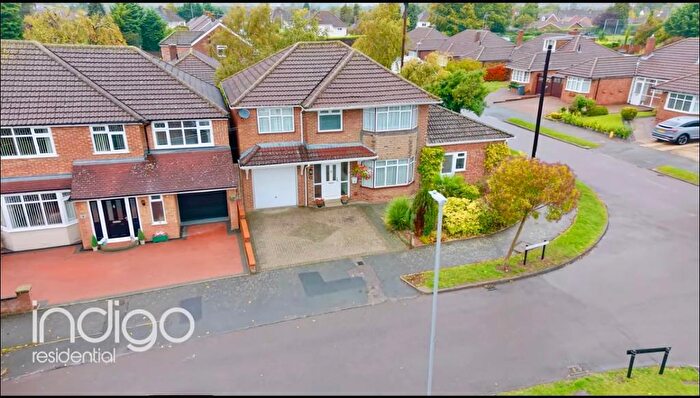 5 Bedroom Detached House For Sale In Hillview Crescent, Warden Hills, Luton, Bedfordshire, LU2